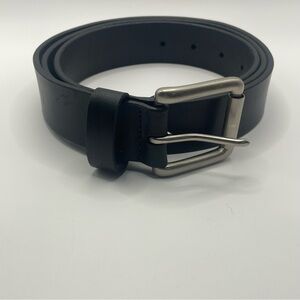 L.L. Bean Men’s Classic Black Leather Belt 100% Leather Cowhide size 44 0Y15